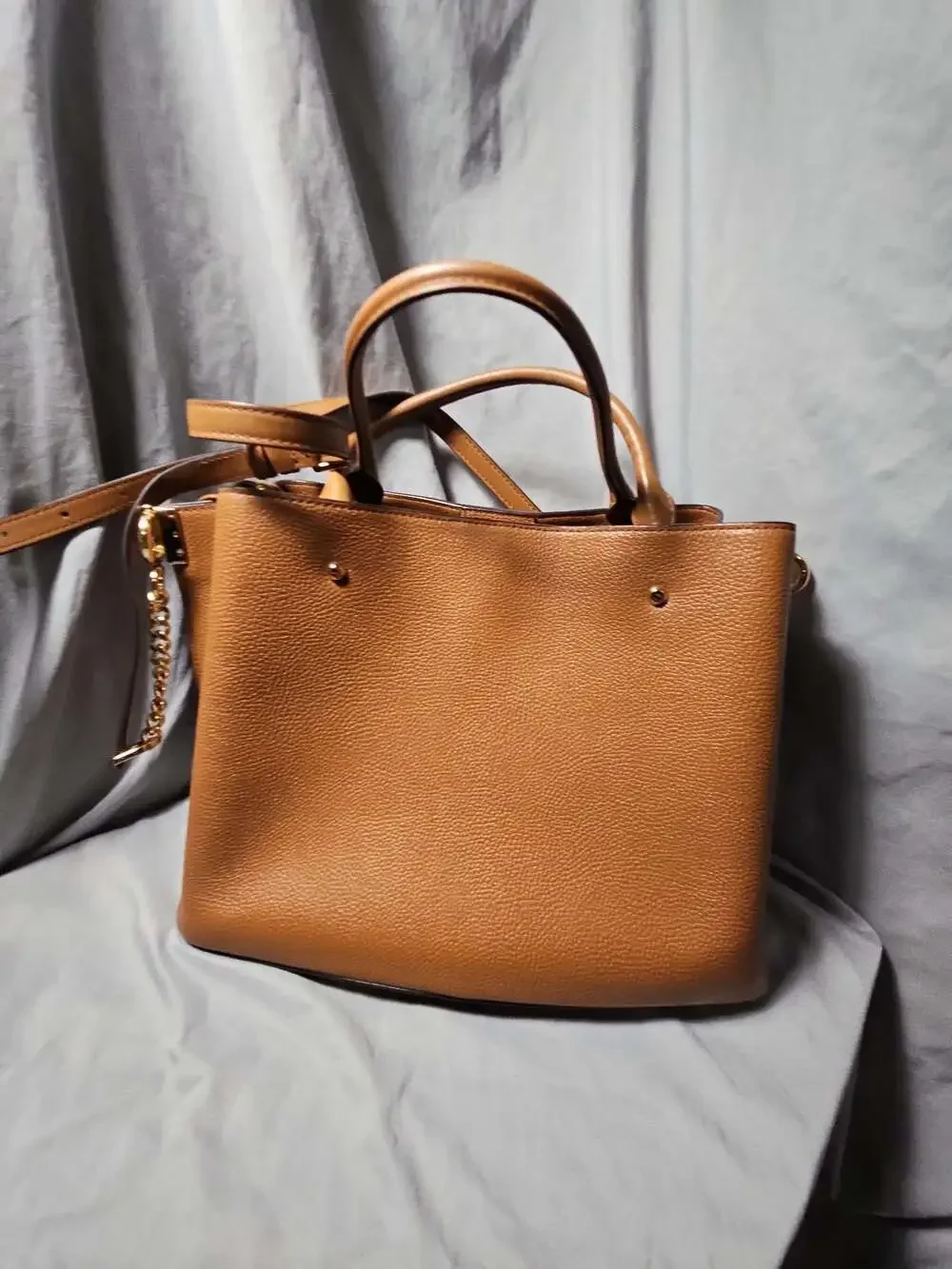 MICHAEL Michael Kors Arielle Medium Pebbled Leather Satchel in Acorn